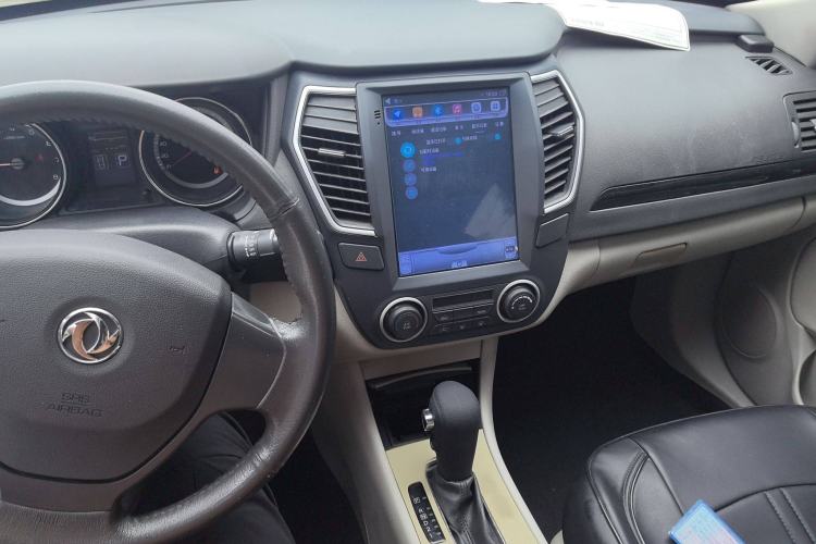 Used Dongfeng Aeolus A60 2016 1.6L Automatic Luxury Model Interior 3