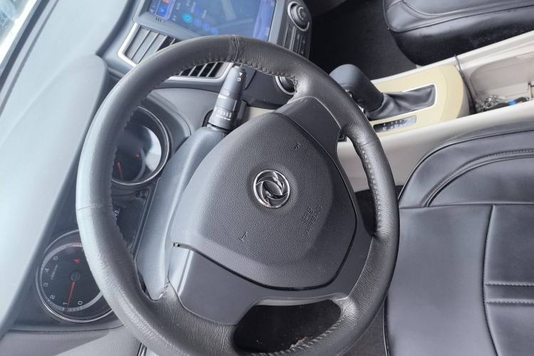 Used Dongfeng Aeolus A60 2016 1.6L Automatic Luxury Model Interior 6
