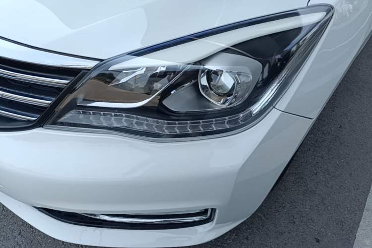 Used Dongfeng Aeolus A60 2016 1.5L Manual Luxury Model Left Front Headlight