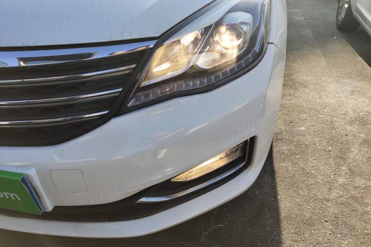 Used Dongfeng Aeolus A60 2016 1.6L DCT Luxury Edition Left Front Headlight