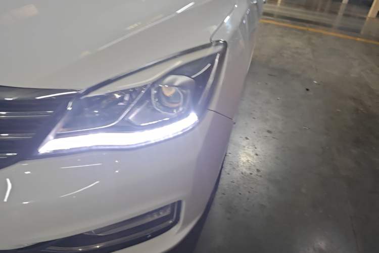 Used Dongfeng Aeolus A60 2016 1.6L Automatic Luxury Model Left Front Headlight