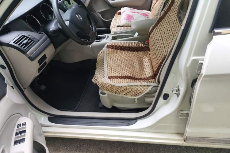Used Dongfeng Aeolus A60 2016 1.5L Automatic Luxury Version Left Front Seat