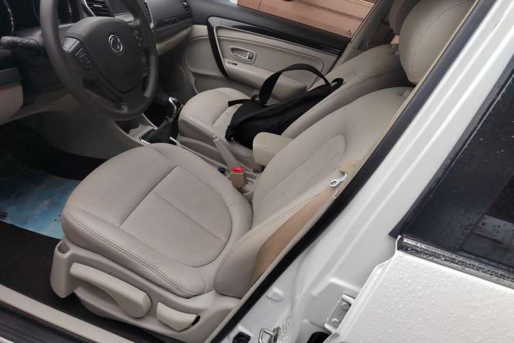 Used Dongfeng Aeolus A60 2016 1.5L Manual Luxury Version Left Front Seat