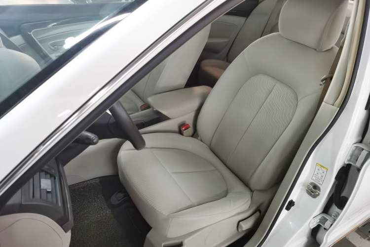 Used Dongfeng Aeolus A60 2016 1.6L Automatic Luxury Model Left Front Seat