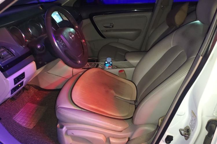 Used Dongfeng Aeolus A60 2016 1.6L DCT Luxury Version Left Front Seat