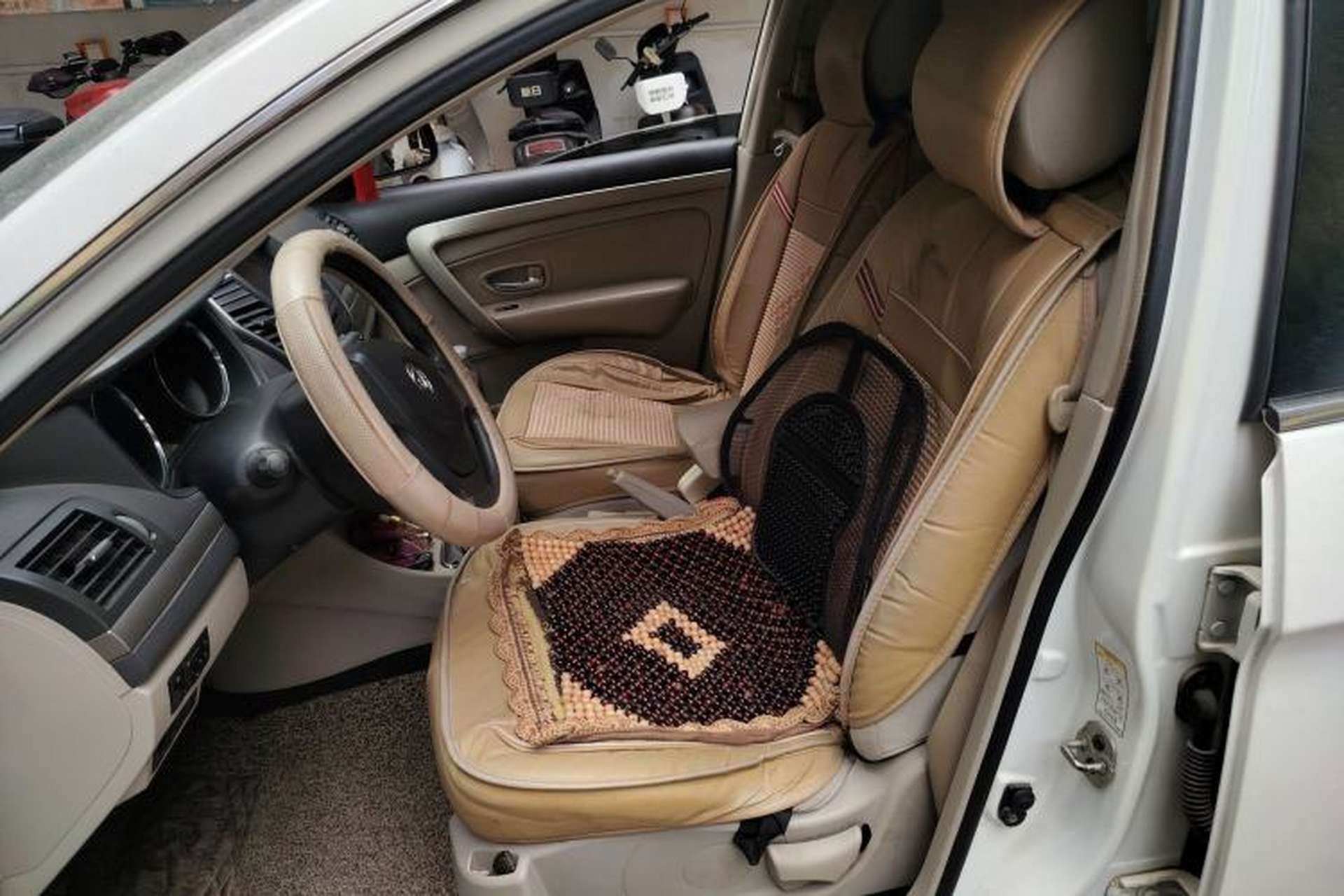 Used Dongfeng Aeolus A60 2016 1.5L Manual Luxury Model Left Front Seat