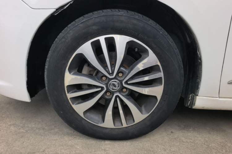 Used Dongfeng Aeolus A60 2016 1.6L Automatic Luxury Model Left Front Wheel Hub