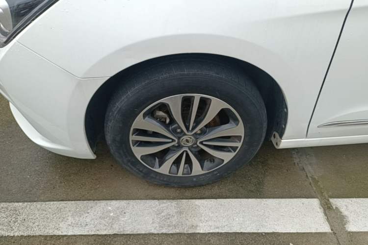 Used Dongfeng Aeolus A60 2016 1.5L Manual Luxury Version Left Front Wheel Hub