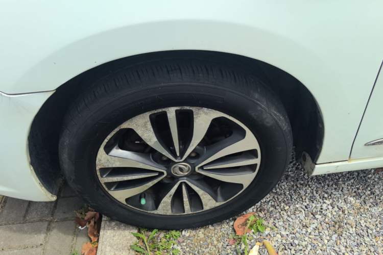 Used Dongfeng Aeolus A60 2016 1.6L Automatic Luxury Model Left Front Wheel Hub