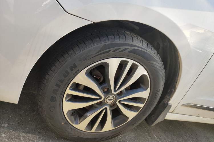 Used Dongfeng Aeolus A60 2016 1.6L DCT Luxury Edition Left Front Wheel Hub