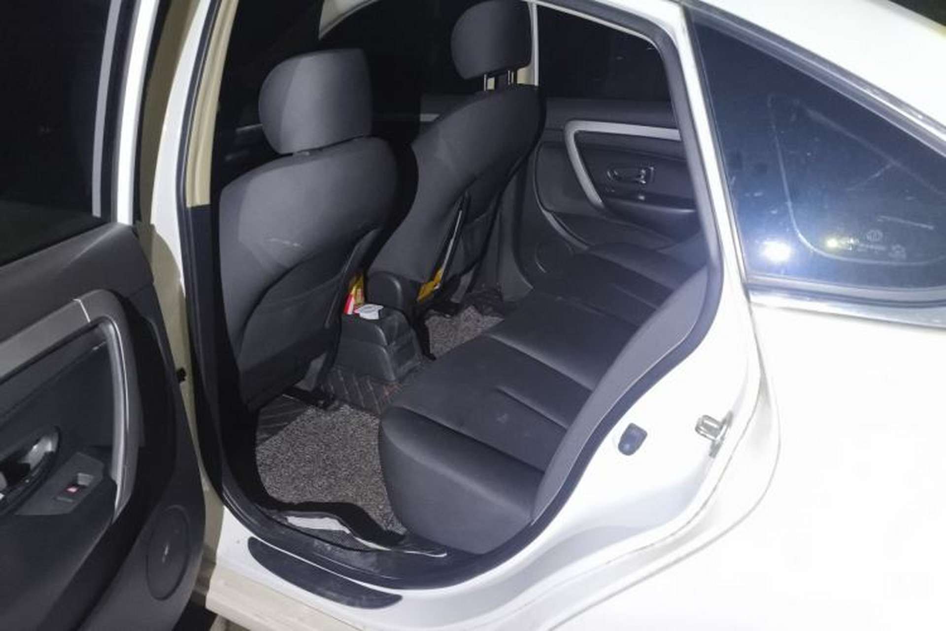 Used Dongfeng Aeolus A60 2016 1.6L Manual – Autohome Exclusive Model Left Rear Seat