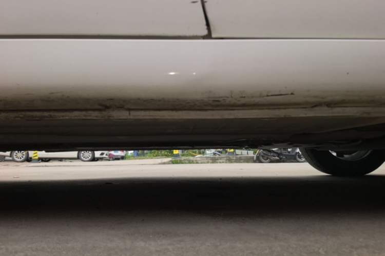 Used Dongfeng Aeolus A60 2016 1.6L Automatic Luxury Model Left Side Sill