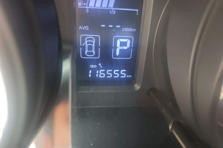 Used Dongfeng Aeolus A60 2016 1.6L Automatic Luxury Model Odometer Close Up
