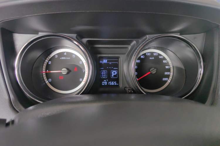 Used Dongfeng Aeolus A60 2016 1.6L Automatic Luxury Model Odometer Close Up