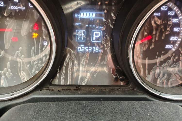 Used Dongfeng Aeolus A60 2016 1.5L Automatic Luxury Version Odometer Close Up