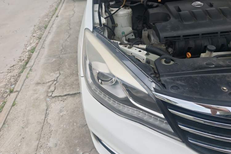 Used Dongfeng Aeolus A60 2016 1.6L Automatic Luxury Model Right Front Headlight
