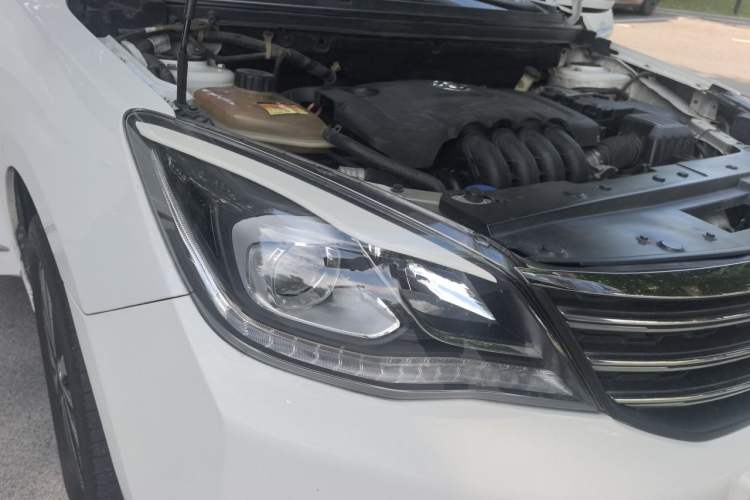 Used Dongfeng Aeolus A60 2016 1.5L Manual Luxury Model Right Front Headlight
