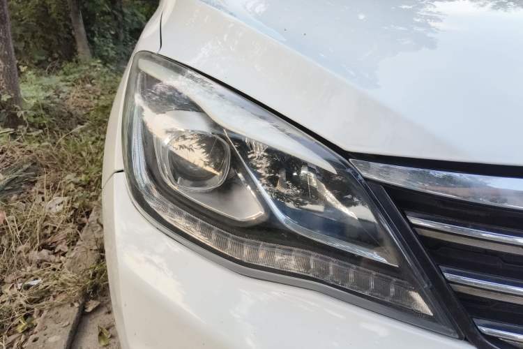 Used Dongfeng Aeolus A60 2016 1.5L Manual Luxury Model Right Front Headlight