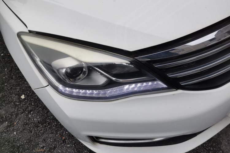 Used Dongfeng Aeolus A60 2016 1.6L Automatic Luxury Model Right Front Headlight