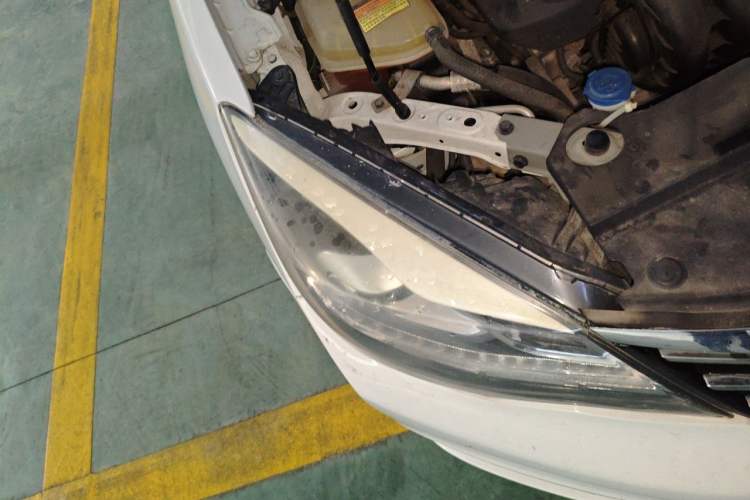 Used Dongfeng Aeolus A60 2016 1.5L Manual Luxury Model Right Front Headlight