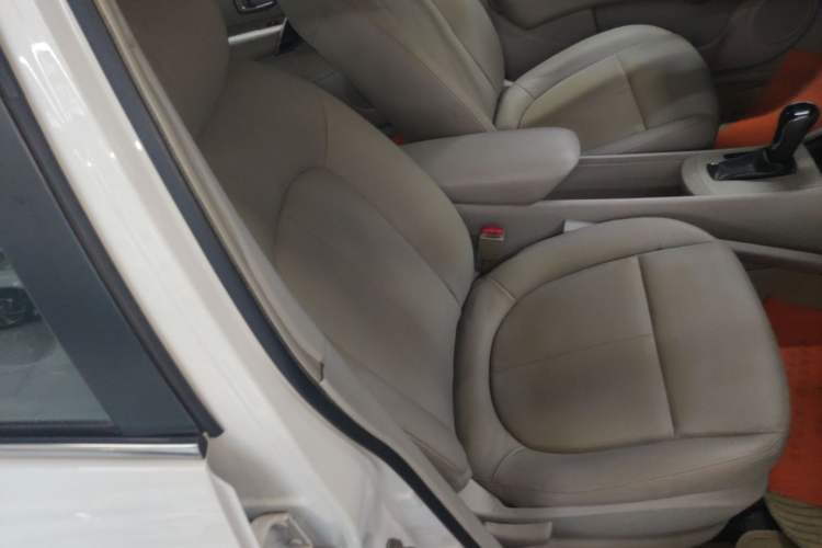 Used Dongfeng Aeolus A60 2016 1.6L Automatic Luxury Model Right Front Seat