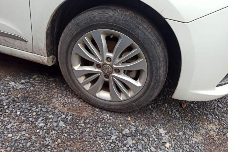 Used Dongfeng Aeolus A60 2016 1.5L Manual Luxury Model Right Front Wheel Hub