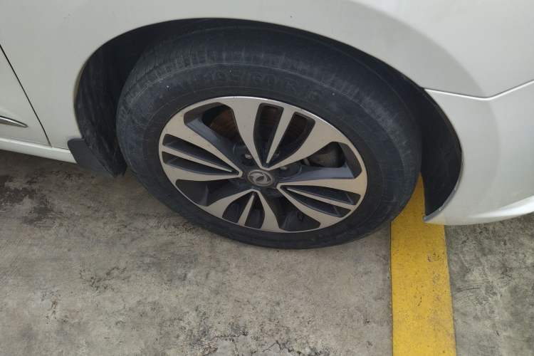 Used Dongfeng Aeolus A60 2016 1.4T Manual Luxury Model Right Front Wheel Hub