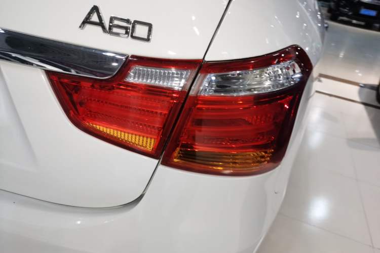 Used Dongfeng Aeolus A60 2016 1.6L DCT Luxury Version Right Rear Taillight