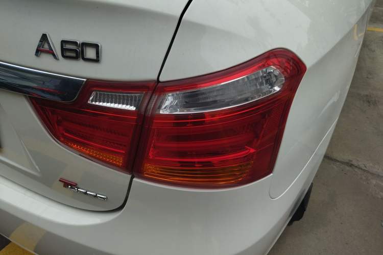 Used Dongfeng Aeolus A60 2016 1.4T Manual Luxury Model Right Rear Taillight