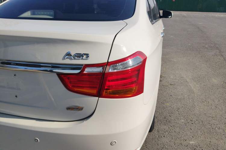Used Dongfeng Aeolus A60 2016 1.5L Automatic Luxury Version Right Rear Taillight