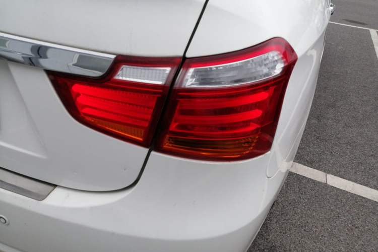 Used Dongfeng Aeolus A60 2016 1.6L Automatic Luxury Model Right Rear Taillight
