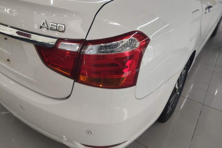 Used Dongfeng Aeolus A60 2016 1.6L Automatic Luxury Model Right Rear Taillight