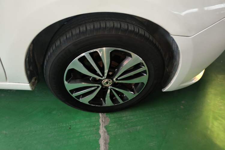 Used Dongfeng Aeolus A60 2016 1.6L Automatic Luxury Model Right Rear Wheel Hub