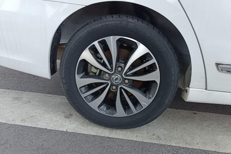 Used Dongfeng Aeolus A60 2016 1.5L Manual Luxury Model Right Rear Wheel Hub