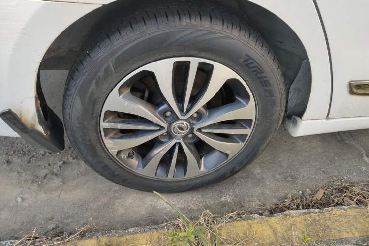 Used Dongfeng Aeolus A60 2016 1.6L DCT Luxury Edition Right Rear Wheel Hub