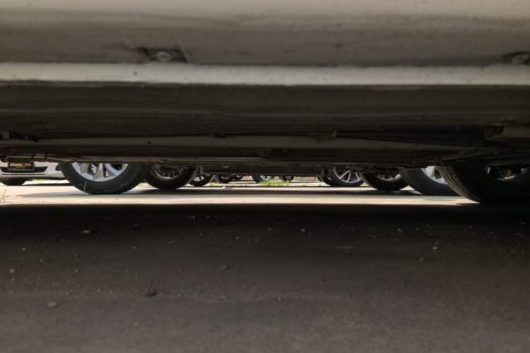 Used Dongfeng Aeolus A60 2016 1.6L Automatic Luxury Model Right Side Sill