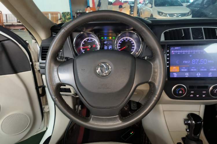 Used Dongfeng Aeolus A60 2016 1.6L Automatic Luxury Model Steering Wheel