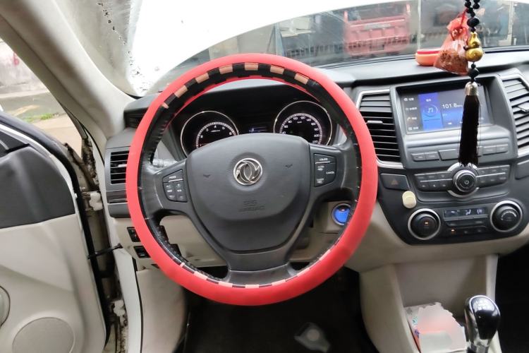 Used Dongfeng Aeolus A60 2016 1.5L Manual Luxury Version Steering Wheel