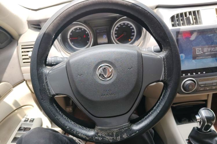 Used Dongfeng Aeolus A60 2016 1.5L Automatic Luxury Version Steering Wheel