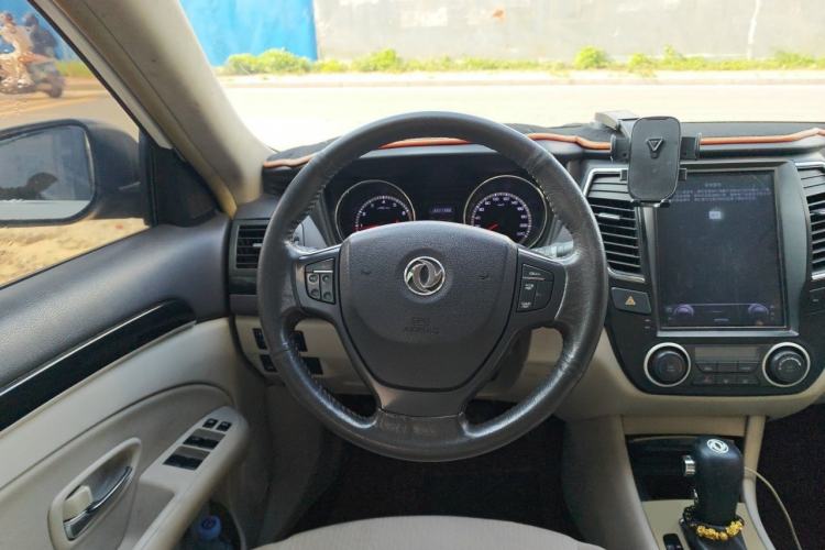 Used Dongfeng Aeolus A60 2016 1.6L Automatic Luxury Model Steering Wheel
