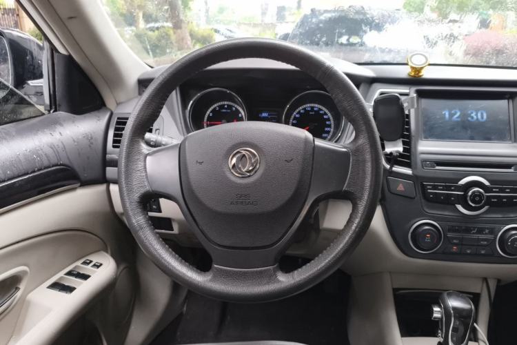 Used Dongfeng Aeolus A60 2016 1.6L Automatic Luxury Model Steering Wheel
