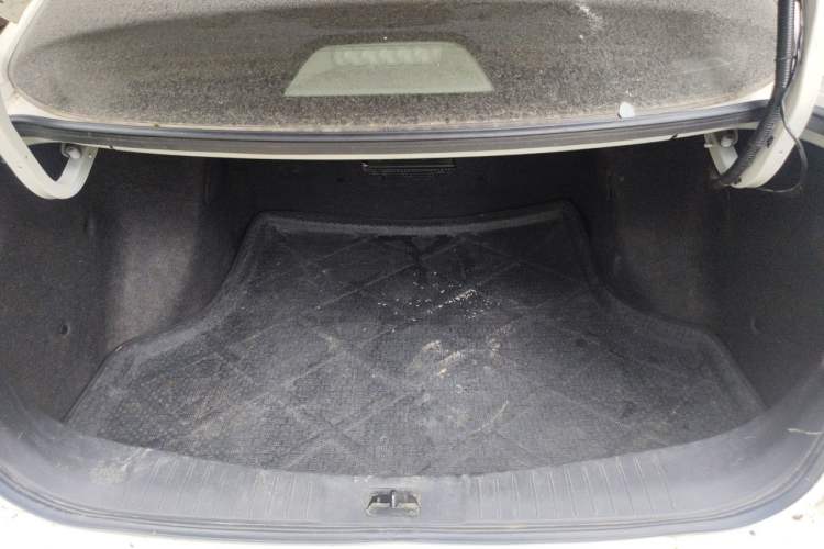 Used Dongfeng Aeolus A60 2016 1.5L Manual Luxury Model Trunk