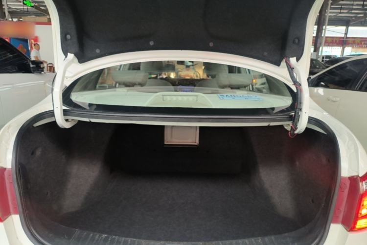 Used Dongfeng Aeolus A60 2016 1.6L Automatic Luxury Model Trunk