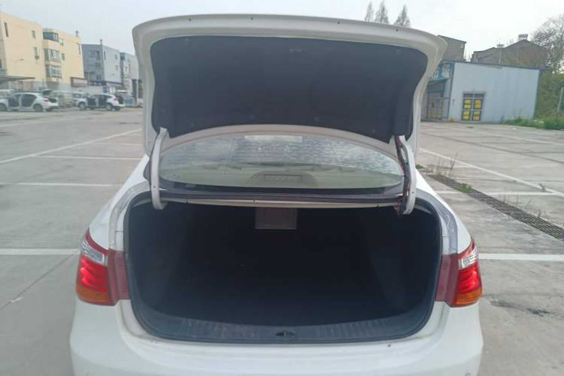 Used Dongfeng Aeolus A60 2016 1.6L Automatic Luxury Model Trunk