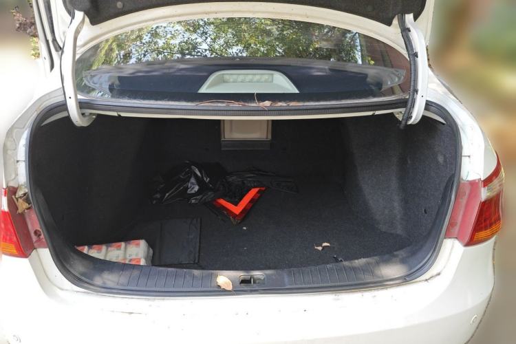 Used Dongfeng Aeolus A60 2016 1.6L Automatic Luxury Model Trunk