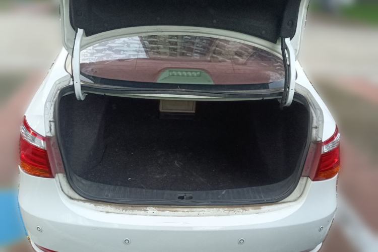 Used Dongfeng Aeolus A60 2016 1.5L Automatic Luxury Version Trunk