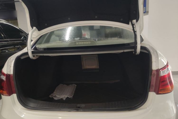Used Dongfeng Aeolus A60 2016 1.6L Automatic Luxury Model Trunk