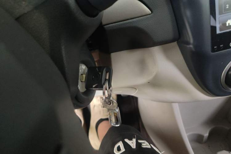 Used Dongfeng Aeolus A60 2016 1.5L Manual Luxury Model Vehicle Key