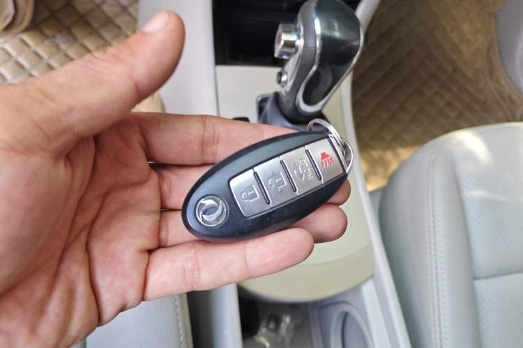 Used Dongfeng Aeolus A60 2016 1.6L Automatic Luxury Model Vehicle Key