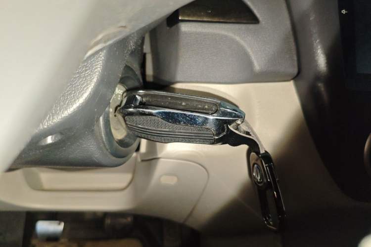 Used Dongfeng Aeolus A60 2016 1.5L Manual Luxury Model Vehicle Key